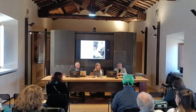 Soluzioni alternative per il controllo del biofilm in aree archeologiche